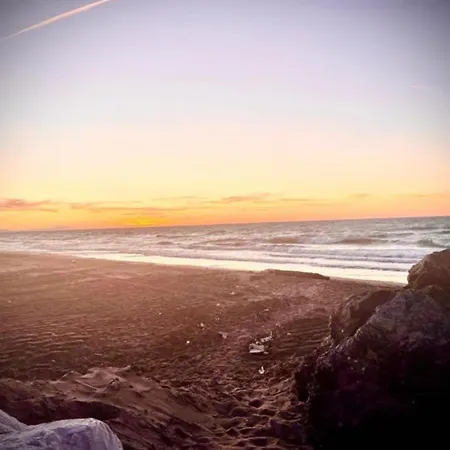 A 2 Passi Dal Mare