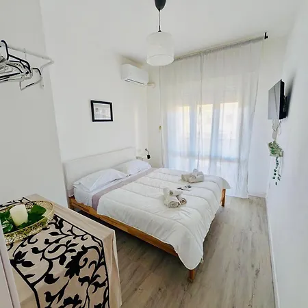 A 2 Passi Dal Mare Apartament